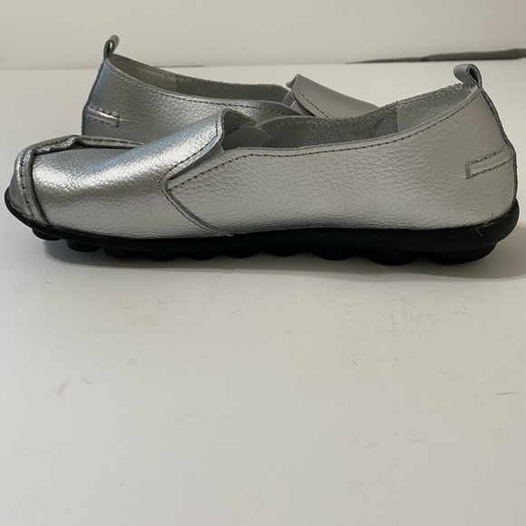 Silver Orthopedic Leather Flats Size 40 - Picture 4 of 12